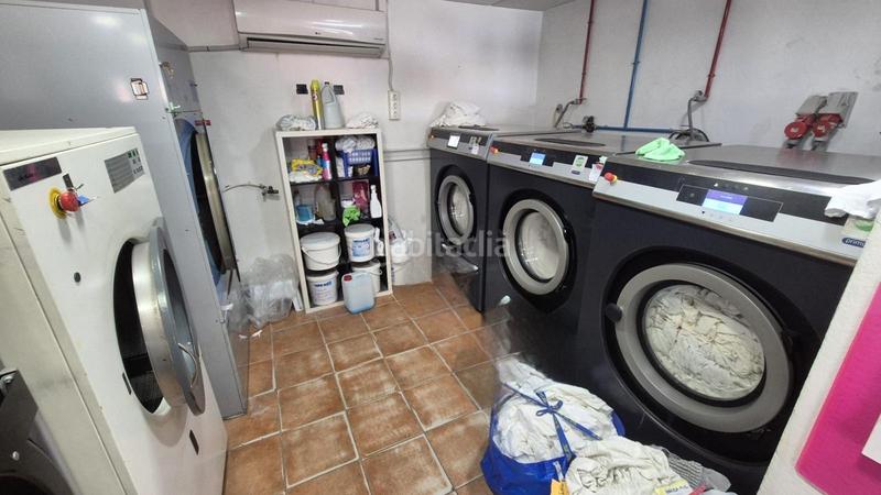 Foto 08d61bf2-75a6-4379-a09c-ac066f12e55b. Lloguer local comercial a Centro Benalmádena