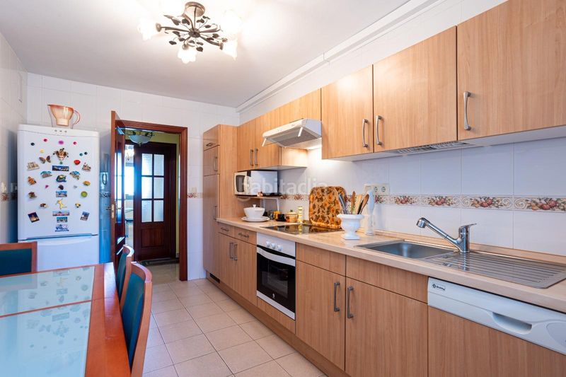 Foto 04324d96-df4a-4460-8b0d-4b82f58b6b6b. Apartament amb calefacció aparcament piscina a Castillo Sohail - Myramar Fuengirola