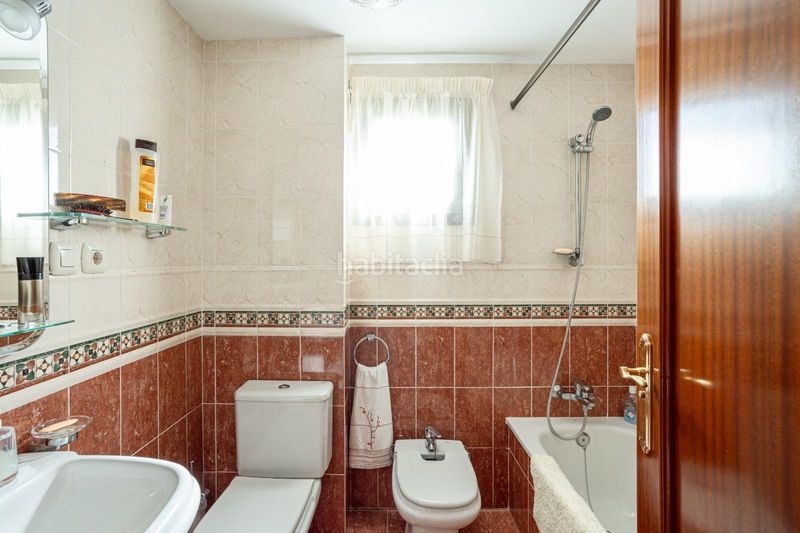 Foto 9118ebfc-27a6-438e-aaac-b31a316a65c6. Apartament amb calefacció aparcament piscina a Castillo Sohail - Myramar Fuengirola