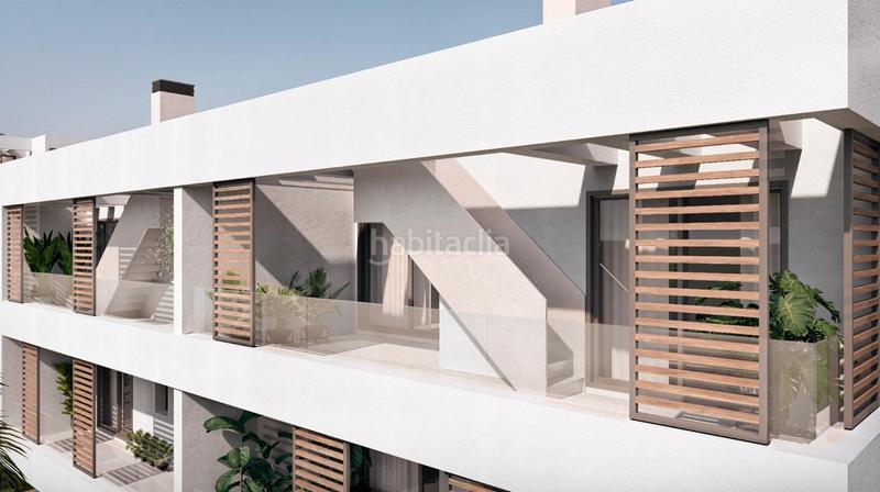 Foto b8b2a345-8408-4c7b-9338-14855e421193. Apartament amb calefacció aparcament piscina a Montemar Torremolinos