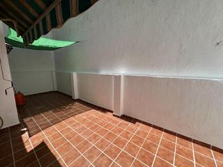 Planta baixa a Las Flores. Las lagunas centro  planta baja a reformar, 3 dormitorios, patio