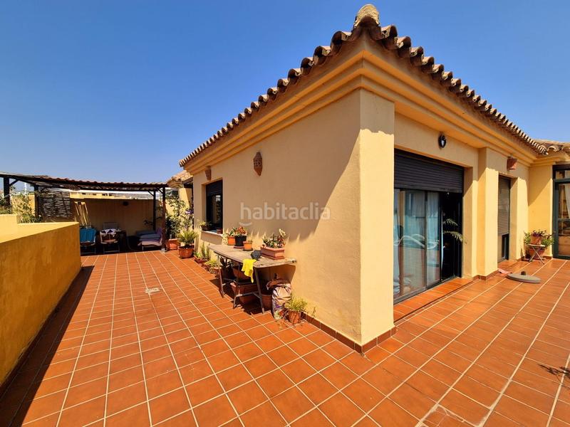 Foto e026bc11-7a8d-4a82-8993-35c72267165c. Ático Riviera del Sol ático, 2 dormitorios, terraza, piscina y jardín en Mijas