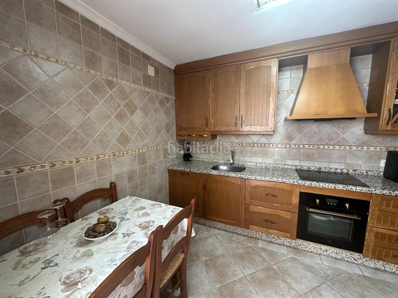 Foto 168a8402-4ac6-4113-b676-dc8436129a96. Alquiler piso centro pisazo 3 dormitorios, parking y piscina comunitarios, terraza en Fuengirola