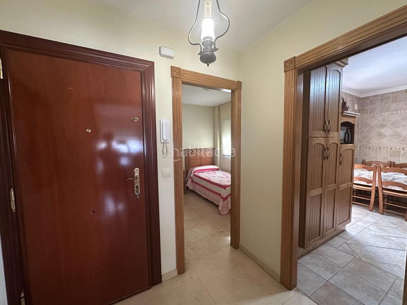 Foto 89753df2-4f96-4f34-af1d-e11538bdcd7a. Alquiler piso centro pisazo 3 dormitorios, parking y piscina comunitarios, terraza en Fuengirola
