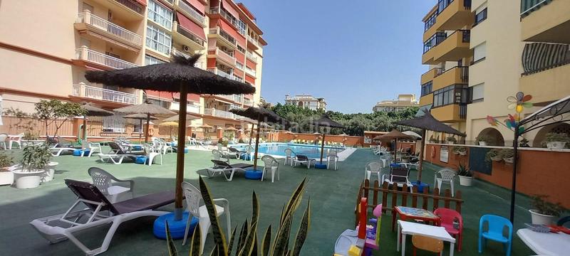 Foto 940ee2c9-4cfb-43b3-9caf-1fd022249206. Alquiler piso centro pisazo 3 dormitorios, parking y piscina comunitarios, terraza en Fuengirola