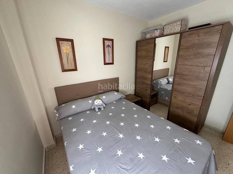 Foto cba2e94d-55a3-4aa6-bd3f-b3ee4d8c4748. Alquiler piso centro pisazo 3 dormitorios, parking y piscina comunitarios, terraza en Fuengirola