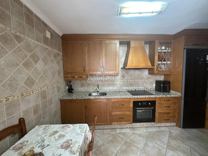 Foto 5d8fdbee-2fa0-4cc8-9dc2-018aff281c21. Location appartement avec parking piscine dans Los Boliches Fuengirola