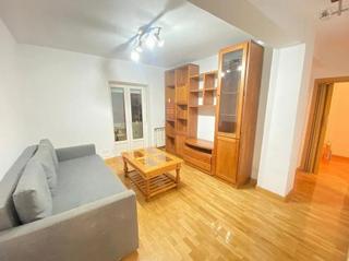 Location Appartement  Calle rio gallego. Piso de 3 habitaciones en centro