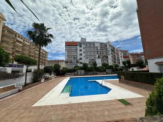 Appartement à Puerto Deportivo. Fuengirola centro  piso reformado 3 dormitorios, parking comunit