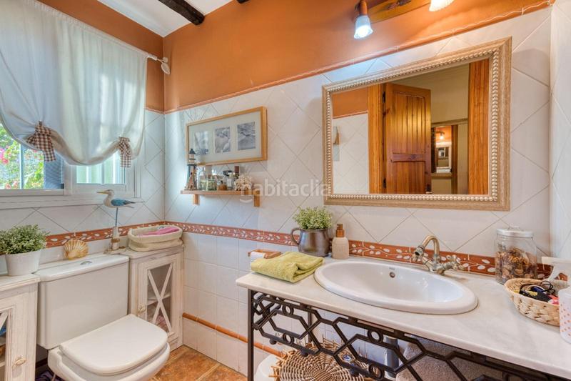 Foto 088369ea-1fec-4c2d-a98e-c8e200d6a25f. House with heating parking in Playa de los Boliches Fuengirola