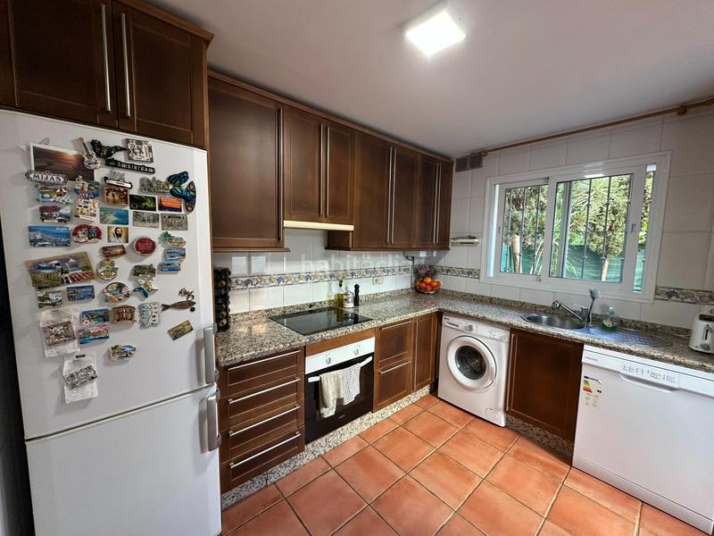 Foto 7db744cc-fb4a-4b7c-83a1-510c5b8b5972. Location maison jumelée avec parking piscine dans Castillo Sohail - Myramar Fuengirola