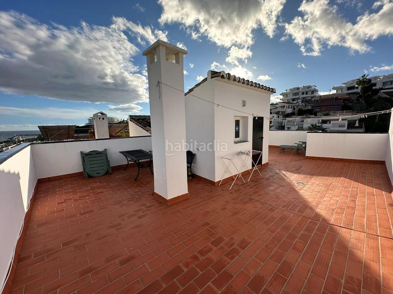 Foto bf0d5181-682b-48e7-9b6b-da398b9374ce. Location maison jumelée avec parking piscine dans Castillo Sohail - Myramar Fuengirola