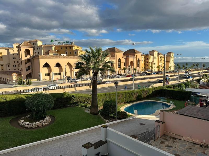 Foto daace6fe-a033-47a0-bfb0-ffd2ca3aa5bc. Rent semi detached house with parking pool in Castillo Sohail - Myramar Fuengirola