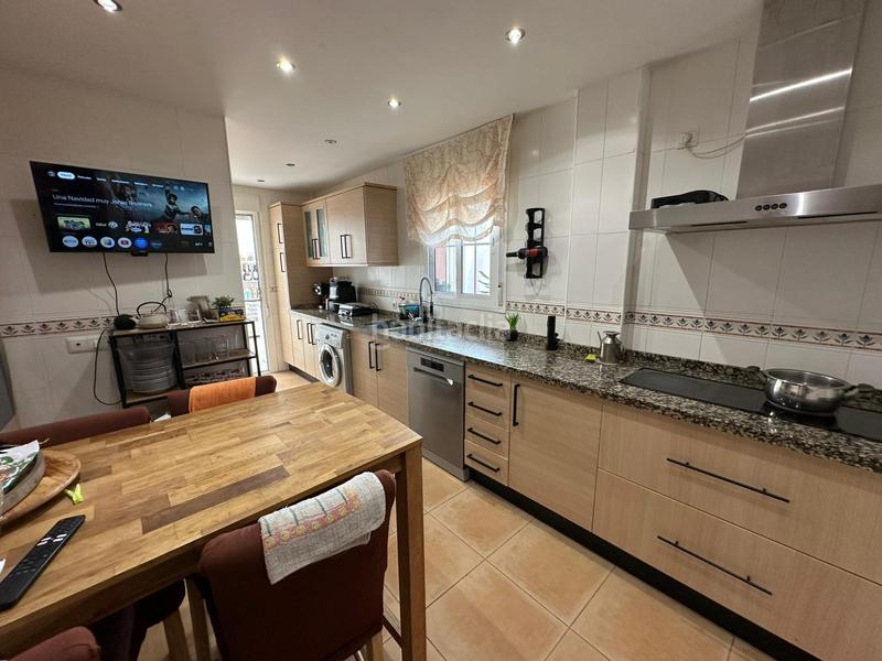 Foto f840e716-add5-4cc7-a229-17b286ea85ba. Casa adossada amb calefacció aparcament piscina a Mijas