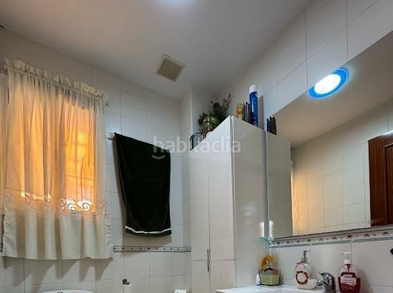 Foto e643a83c-9b00-4cd1-9690-49018bfc4561. Casa aparellada amb aparcament piscina a Puerto Deportivo Fuengirola