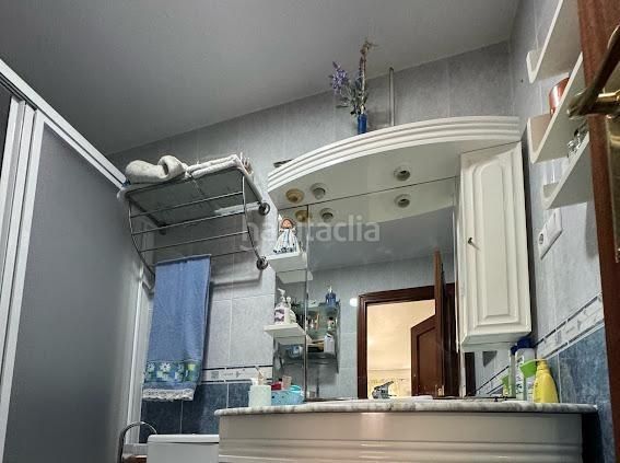 Foto ff1ce472-5068-4e41-9922-d80dc6a944d2. Casa aparellada amb aparcament piscina a Puerto Deportivo Fuengirola
