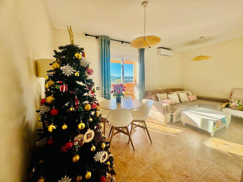 Foto 2bf94b16-e011-4383-b489-cbc622df911a. Apartamento las lagunas coqueto piso de 2 dormitorios, 20m de terraza privada en Mijas