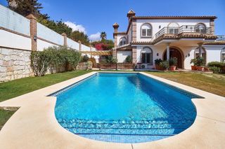 Xalet a Mijas pueblo. Mijas costa  chalet, 4 dormitorios, vistas al mar, piscina priva