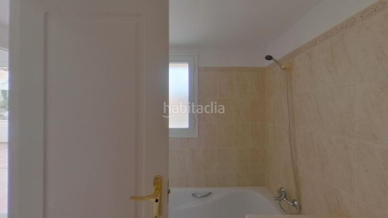 Foto 4d4927b6-9098-4f5b-824e-784ac85e8169. Àtic a Calahonda Mijas