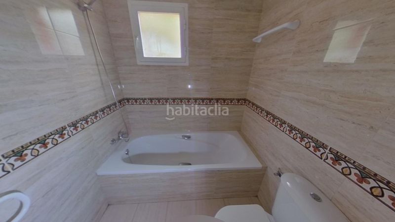 Foto 2018b076-07c5-451f-9c86-6c71c4757bc6. Apartament amb piscina a Zona Centro Comercial Torrequebrada Benalmádena