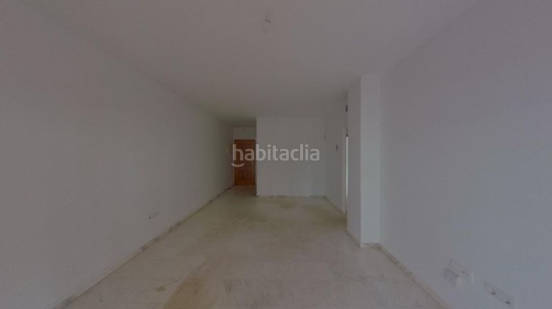 Foto 2ffa86dd-8802-40be-abf2-d90a6b976b40. Apartament amb piscina a Zona Centro Comercial Torrequebrada Benalmádena