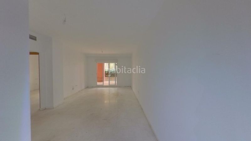 Foto 71805e87-7abe-4a13-8018-8147b50a00a3. Apartament amb piscina a Zona Centro Comercial Torrequebrada Benalmádena