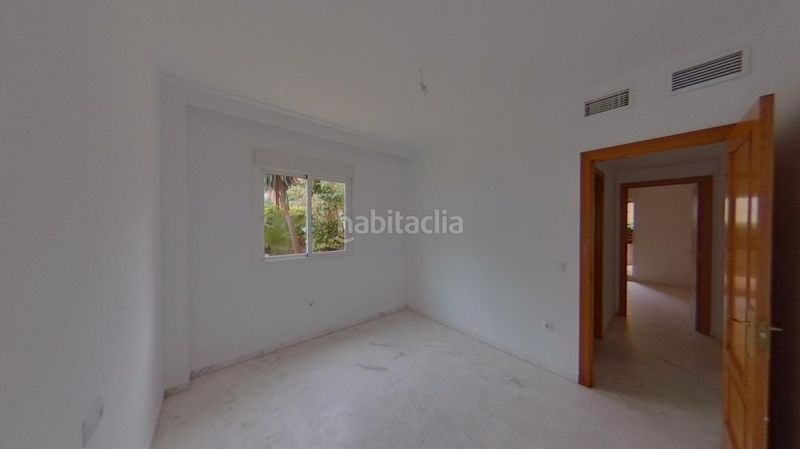 Foto d1f869b6-de6a-4e36-9bd3-c77e270d6173. Apartament amb piscina a Zona Centro Comercial Torrequebrada Benalmádena