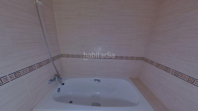 Foto 4acf23e8-a261-4028-a7b8-962aa3f29020. Apartament amb aparcament a Zona Centro Comercial Torrequebrada Benalmádena