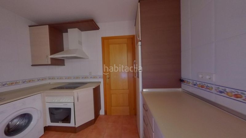 Foto 90b6a826-5c49-420e-a41c-25d6d6551f67. Apartament amb aparcament a Zona Centro Comercial Torrequebrada Benalmádena
