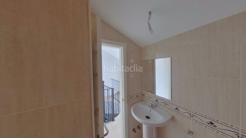 Foto 9905495a-a45e-497e-b03a-dd5f0a576886. Dúplex , 1 dormitorio, balcón en Centro Benalmádena