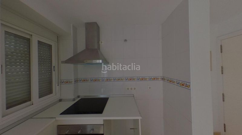 Foto b53127d2-815f-4b5a-86fe-5cd1f0204590. Dúplex , 1 dormitorio, balcón en Centro Benalmádena
