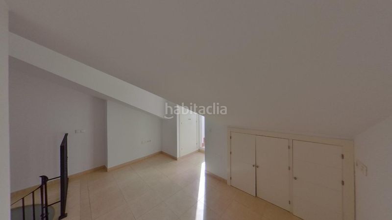 Foto d84327ba-88a8-4677-87aa-59860a31932e. Dúplex , 1 dormitorio, balcón en Centro Benalmádena