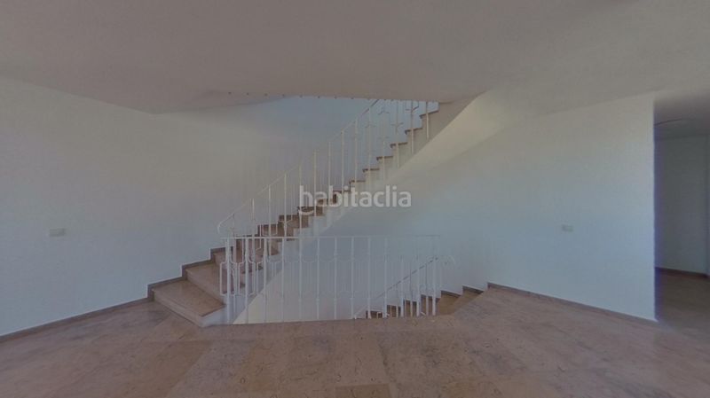 Foto 45a285c3-688a-40a1-a3ab-b24b45a0e97d. Estudi amb piscina a El Pinillo Torremolinos