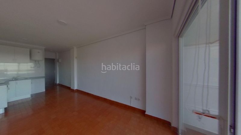 Foto 56d2f832-7771-457c-b9f3-f08d80518ccc. Estudi amb piscina a El Pinillo Torremolinos