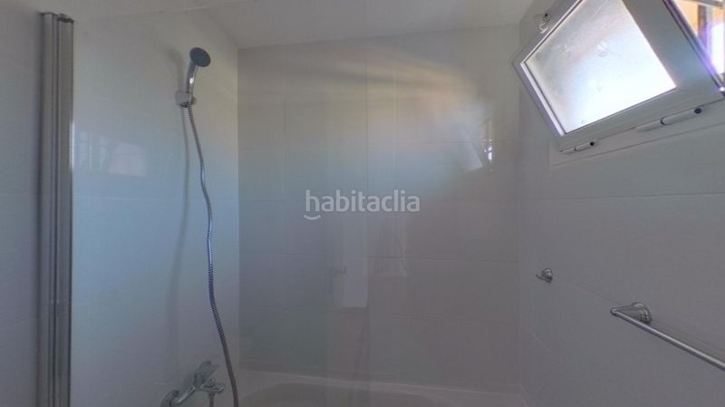 Foto f0e3b7c2-f4b4-4376-b051-0c82ad75506b. Estudi amb piscina a El Pinillo Torremolinos