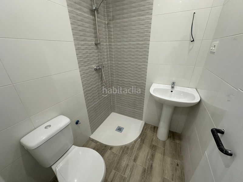 Foto 2563928c-a655-4aa9-94f0-75bbf4876468. Planta baixa a Calvario Torremolinos