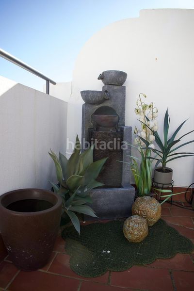 Foto 8bf2626a-5be2-4190-8860-2af0853ac7a8. Casa adossada amb calefacció aparcament piscina a Fuengirola