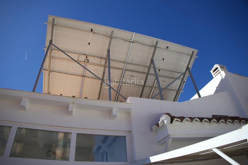 Foto f0a3c77d-218a-455d-abc3-d2265338b59e. Casa adossada amb calefacció aparcament piscina a Fuengirola