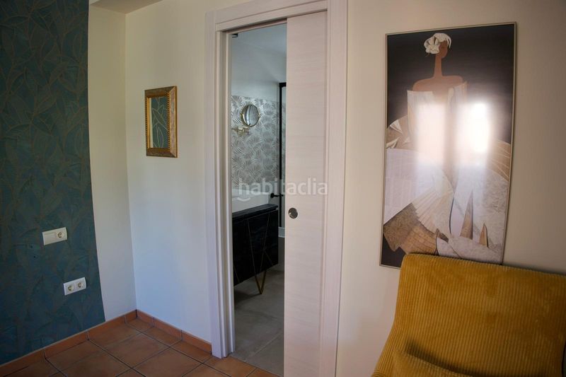 Foto f93a7341-126e-49e3-a33a-2e5034f49fd2. Casa adossada amb calefacció aparcament piscina a Fuengirola