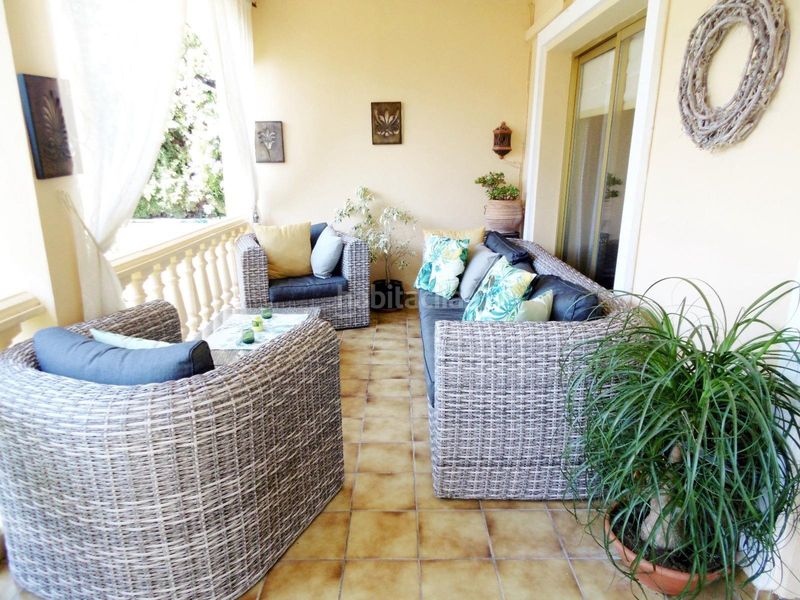 Foto 565e4f84-47a1-4eae-b0e0-263b29b2b229. Casa aparellada amb aparcament piscina a campo de Mijas Mijas