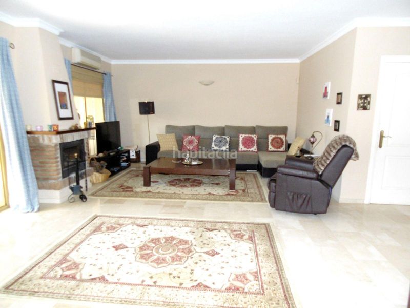 Foto f98fdd93-4cd8-4b06-b1cd-c10836a6fa44. Casa aparellada amb aparcament piscina a campo de Mijas Mijas