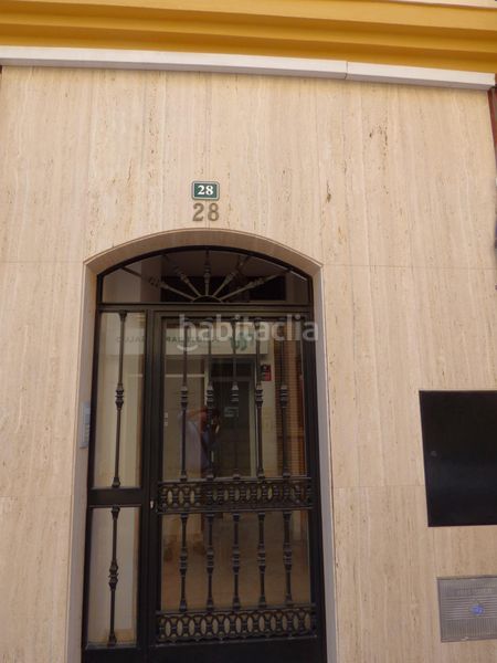 Foto e118d9c6-6cc9-4ce8-9397-e67568e58b54. Pis amb calefacció terrassa a Puerto Deportivo Fuengirola