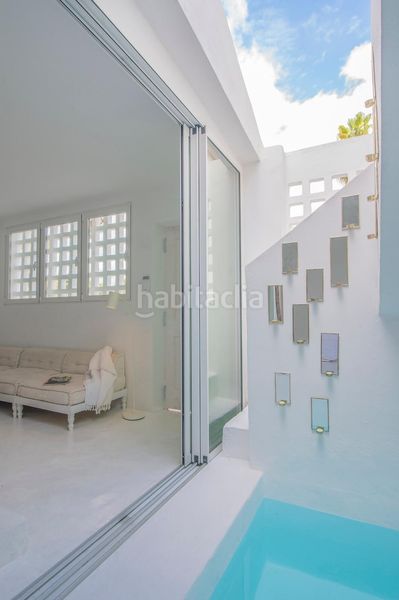 Foto 71e40860-88dd-4c59-ab9b-c6bc1ce5223d. Casa amb calefacció piscina a Marbesa Marbella