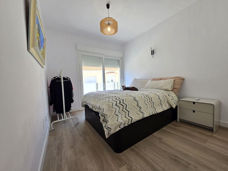 Foto 1b2c6dd3-84dc-4921-b556-a250ba15ff27. Casa adossada amb aparcament piscina a Los Boliches Fuengirola