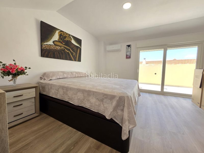 Foto 34bf5274-b6ac-4d58-a587-3279ac456440. Casa adossada amb aparcament piscina a Los Boliches Fuengirola