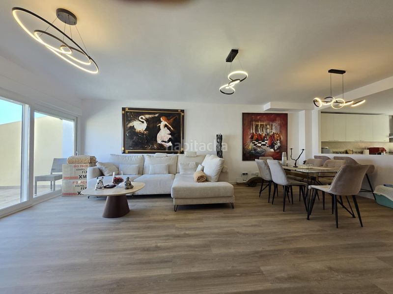 Foto b6ac1514-6462-4966-b22a-a78c13d74dfe. Casa adossada amb aparcament piscina a Los Boliches Fuengirola