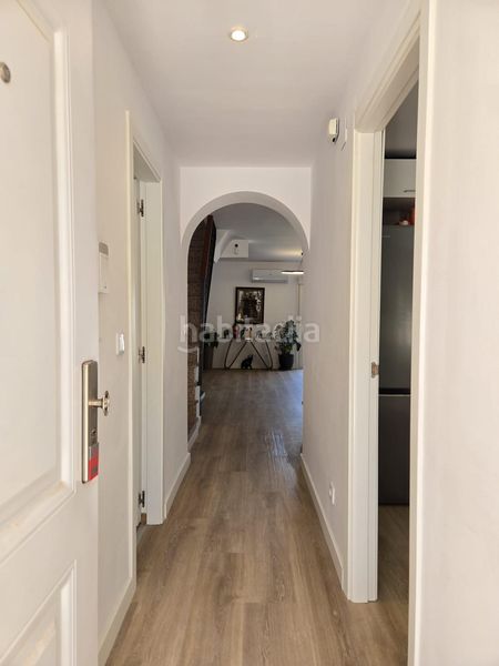 Foto d16d95a1-0d54-4b10-b4a9-b36427e274aa. Casa adossada amb aparcament piscina a Los Boliches Fuengirola