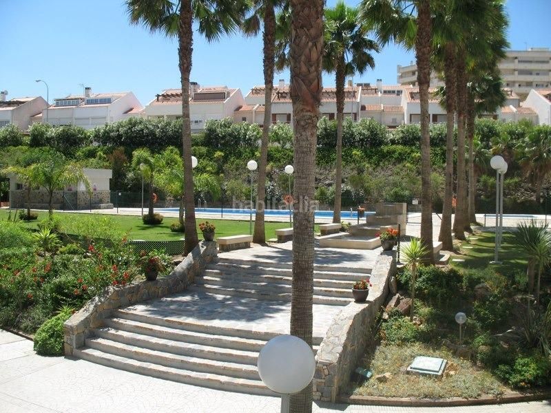 Foto 085b3f95-9621-4369-a393-354cc2eb1b39. Pis amb calefacció aparcament piscina a Castillo Sohail - Myramar Fuengirola