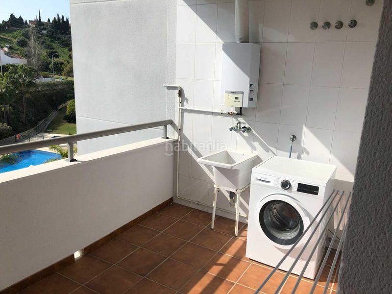 Foto d6defb32-ec32-40b4-9b24-4832782e593c. Pis amb calefacció aparcament piscina a Castillo Sohail - Myramar Fuengirola