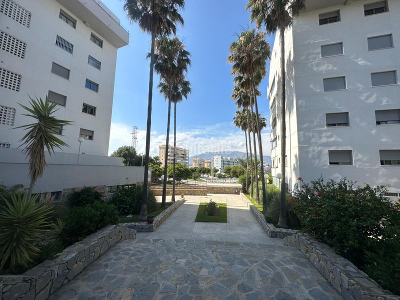 Foto f6e85b50-62be-4d8b-b430-8e73f07e7593. Pis amb calefacció aparcament piscina a Castillo Sohail - Myramar Fuengirola